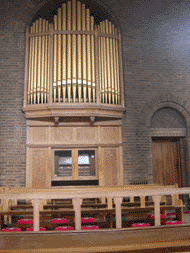 Organ front view